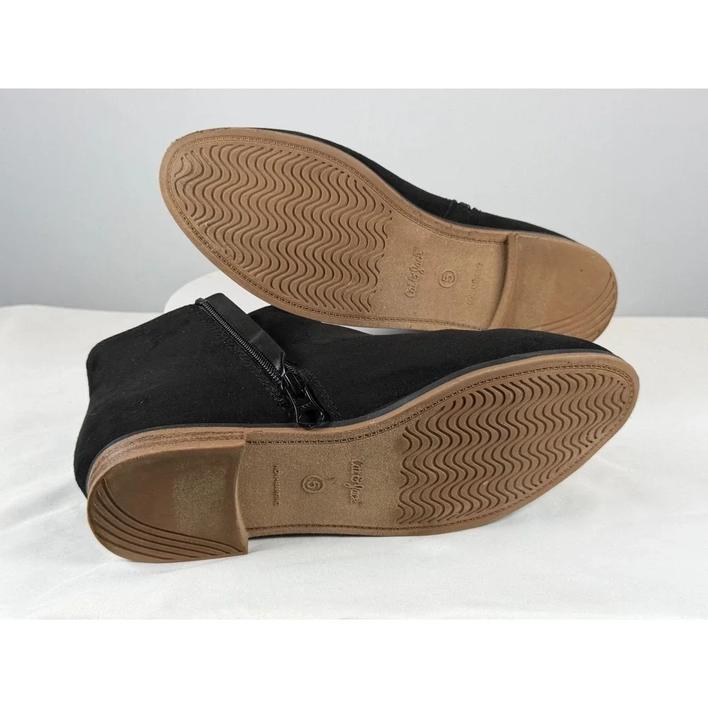 Cat & Jack Black Faux Suede Side Zip Ankle Bootie Kids Youth Size‎ 5
